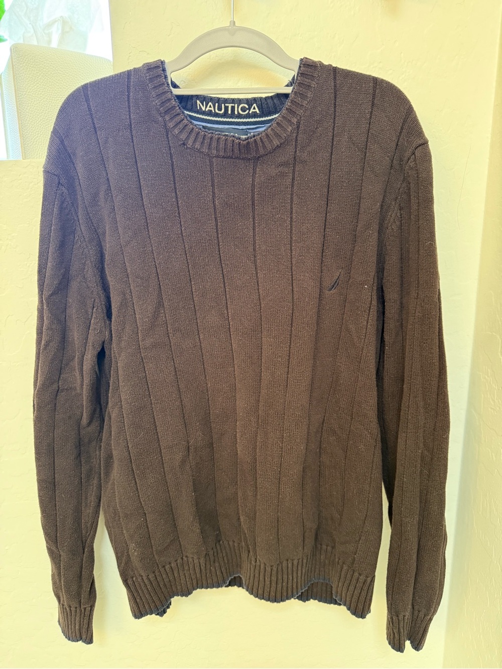Nautica Men’s Brown Ribbed Crewneck Sweater. Size L.